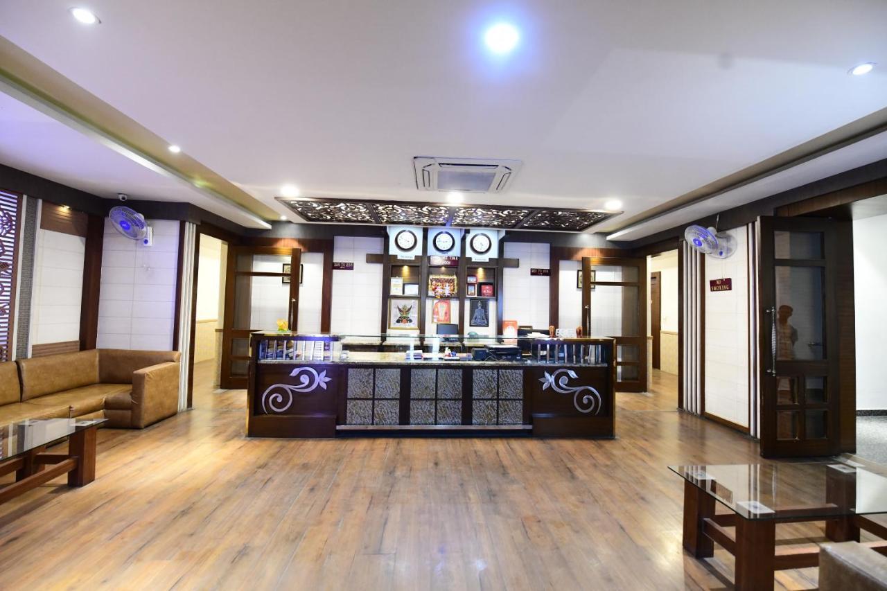 Hotel Jataka Inn Бодх-Гая Экстерьер фото