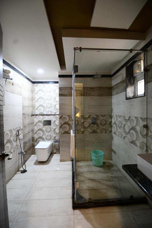 Hotel Jataka Inn Бодх-Гая Экстерьер фото