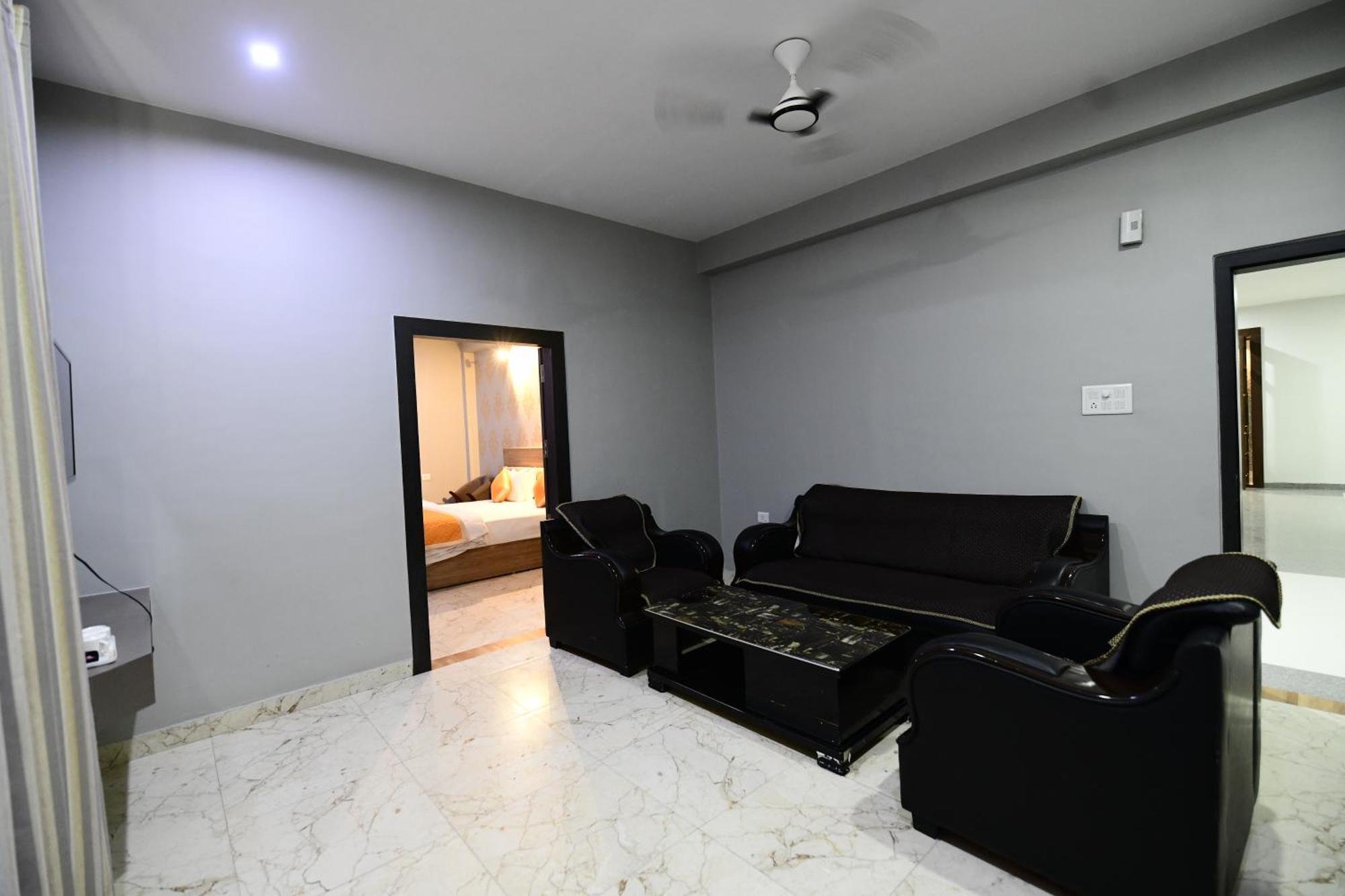 Hotel Jataka Inn Бодх-Гая Номер фото